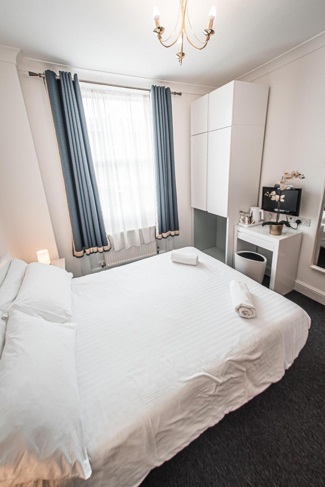 Hotel Meridiana Лондон Екстериор снимка