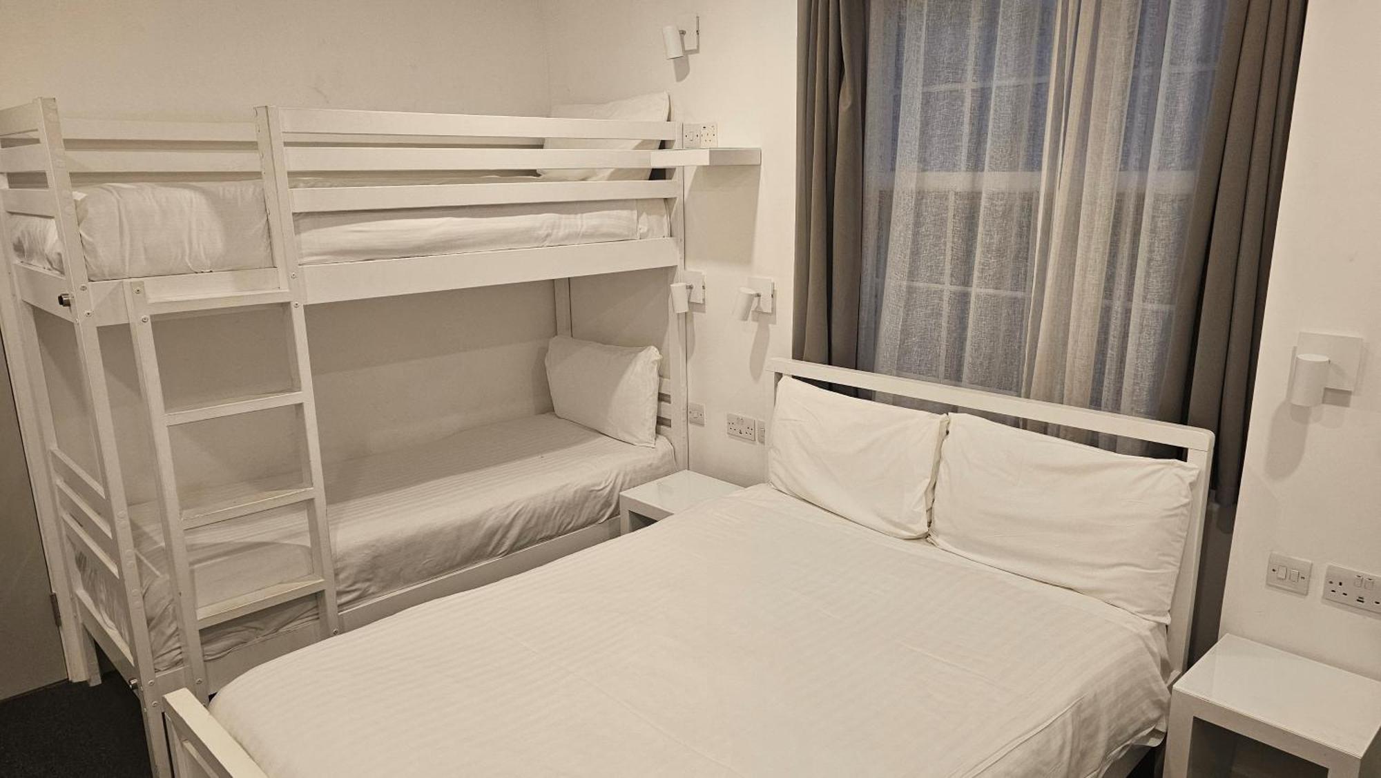 Hotel Meridiana Лондон Екстериор снимка