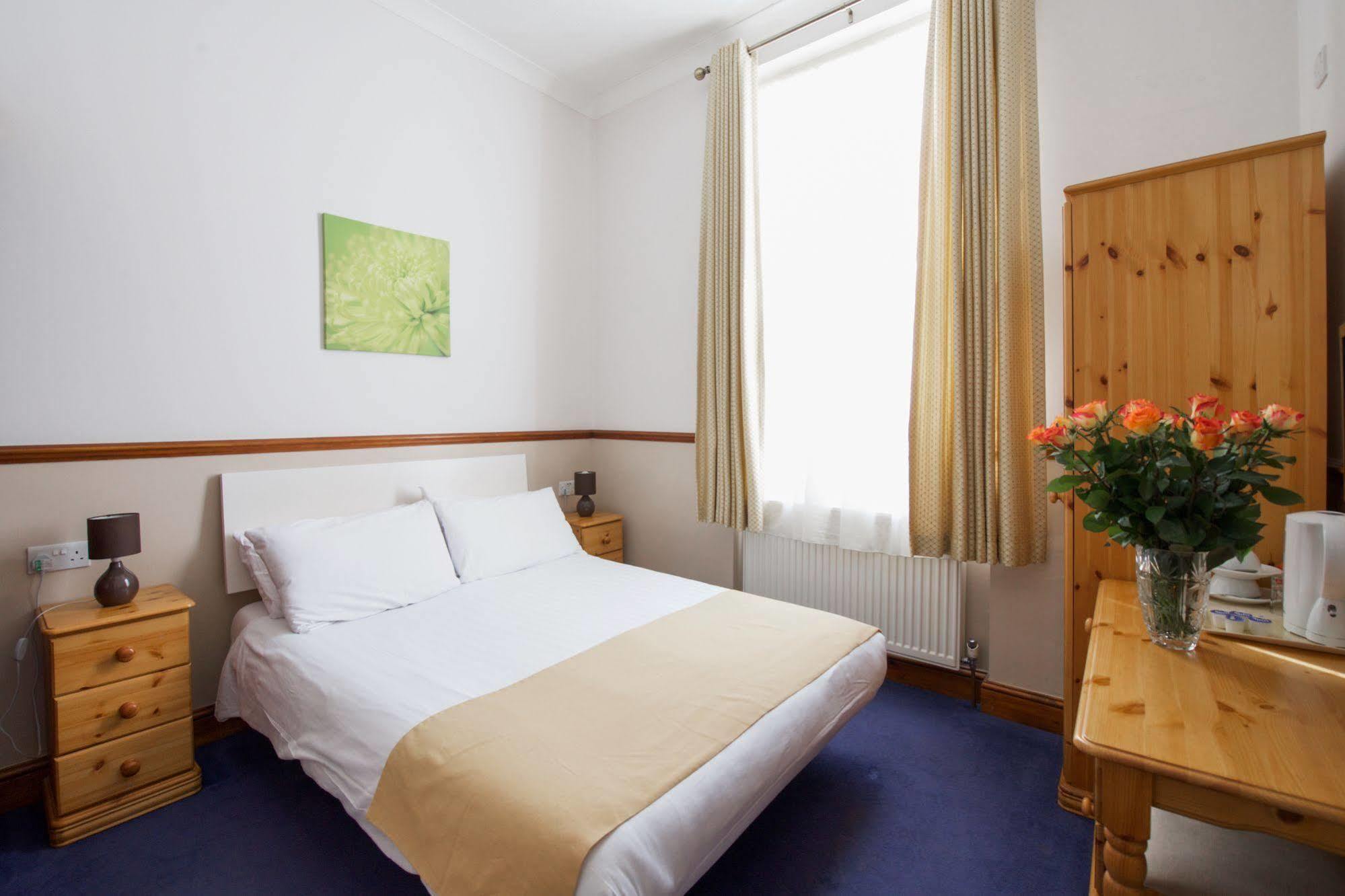 Hotel Meridiana Лондон Екстериор снимка